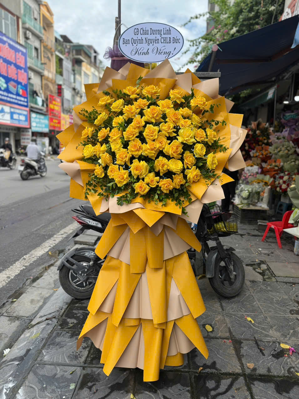 Kệ Hoa Viếng Tang Đẹp - SSHTL174